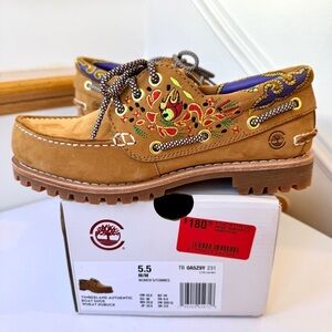 NWT Timberland x CLOT 3-Eye Boat Shoe Embroidered Hand-sewn tan brown loafers